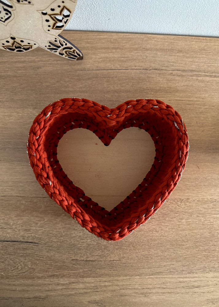 Panier cœur personnalisé avec gravure prénom en bois et crochet