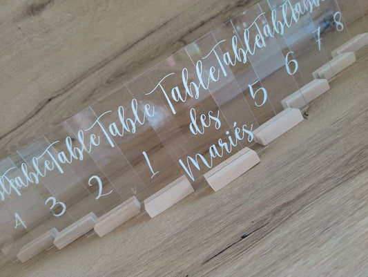 Numéro de table de mariage en plexiglass avec support en bois
