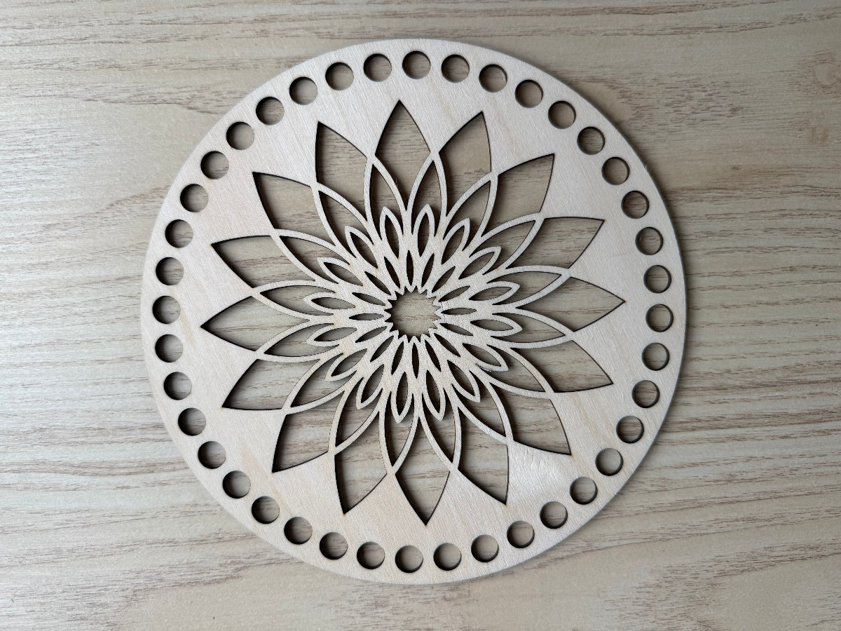 couvercle / support de paniere ou sac au crochet ou macramé avec mandala