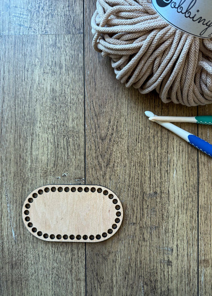 Fond de panier ovale en bois pour vide poche crochet DIY.