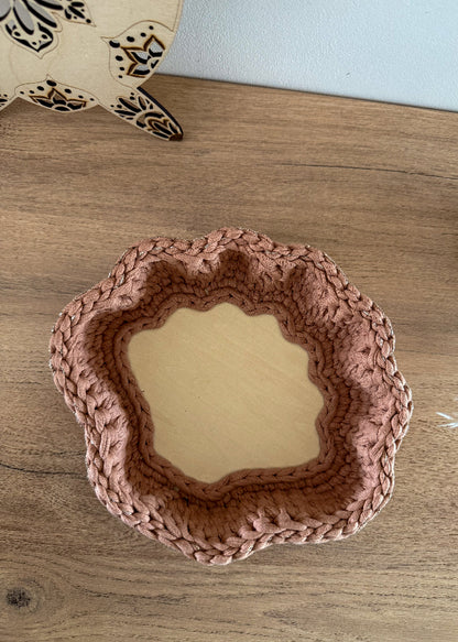 Vide-poche coquillage en bois et crochet fait main, idéal pour décoration naturelle et rangement
