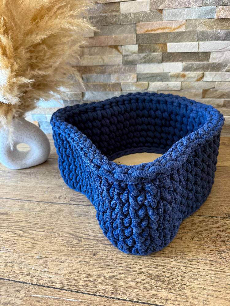 Panier bébé personnalisé avec fond en bois gravé et forme de nounours

