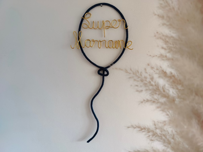 suspension tricotin ballon avec prénom filaire 