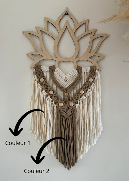Tenture murale lotus en macramé